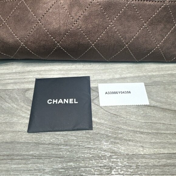 CHANEL Coco Cabas Hobo Bag - Picture 4 of 9